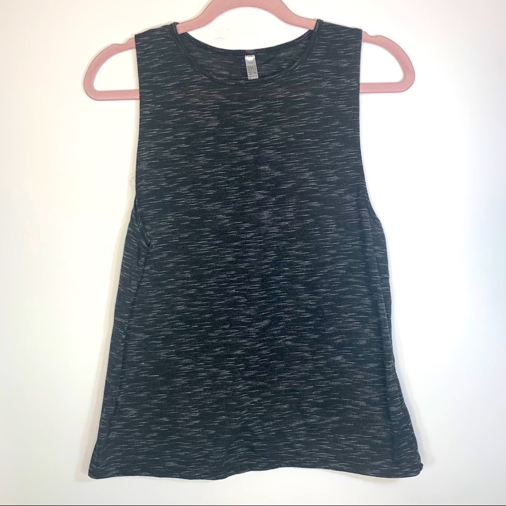 OMT Active key hole back black tank muscle top